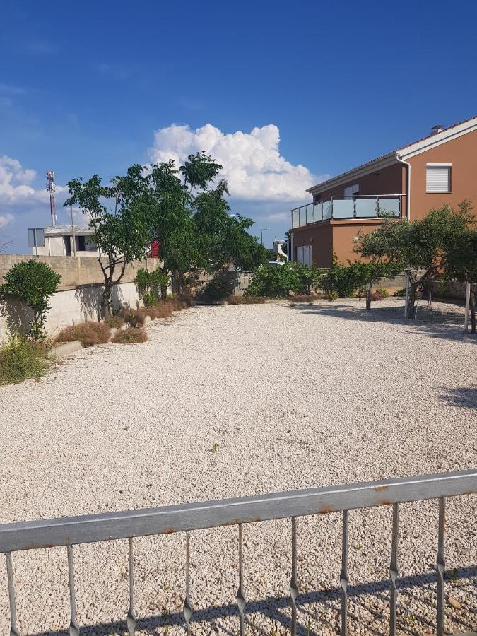 Apartment Sunshine Vir Bagian luar foto